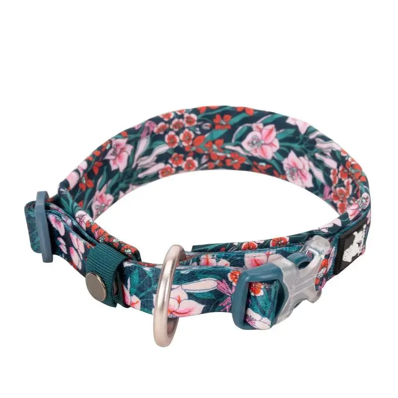 Charming Floral Dog Collar for Stylish Pets