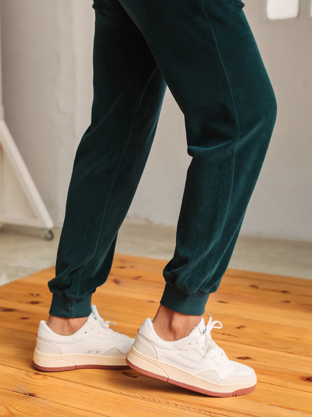 Krivus Velvet Sweatpants Deep Lake Turquoise