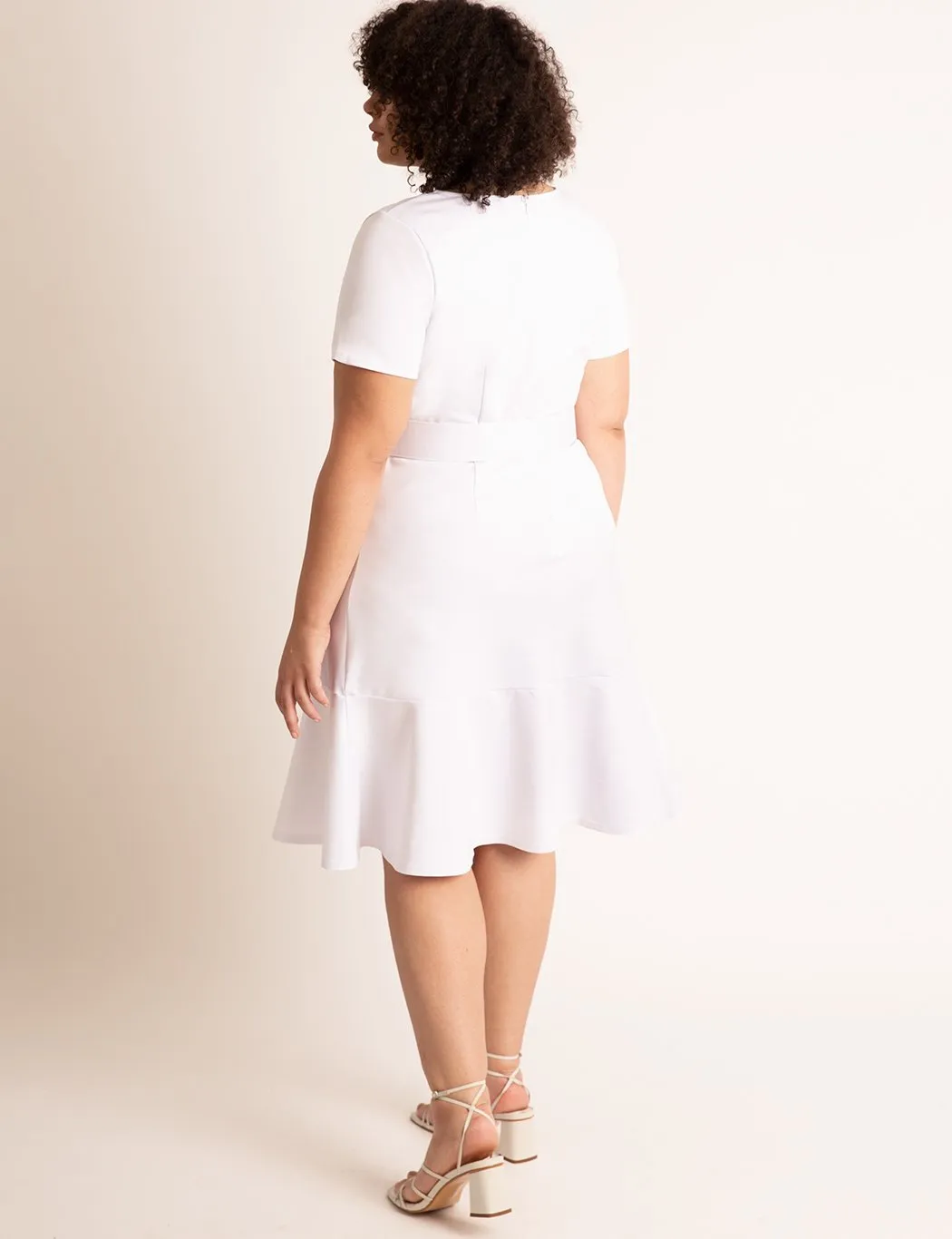 Short Sleeve Dress With Belt in True White