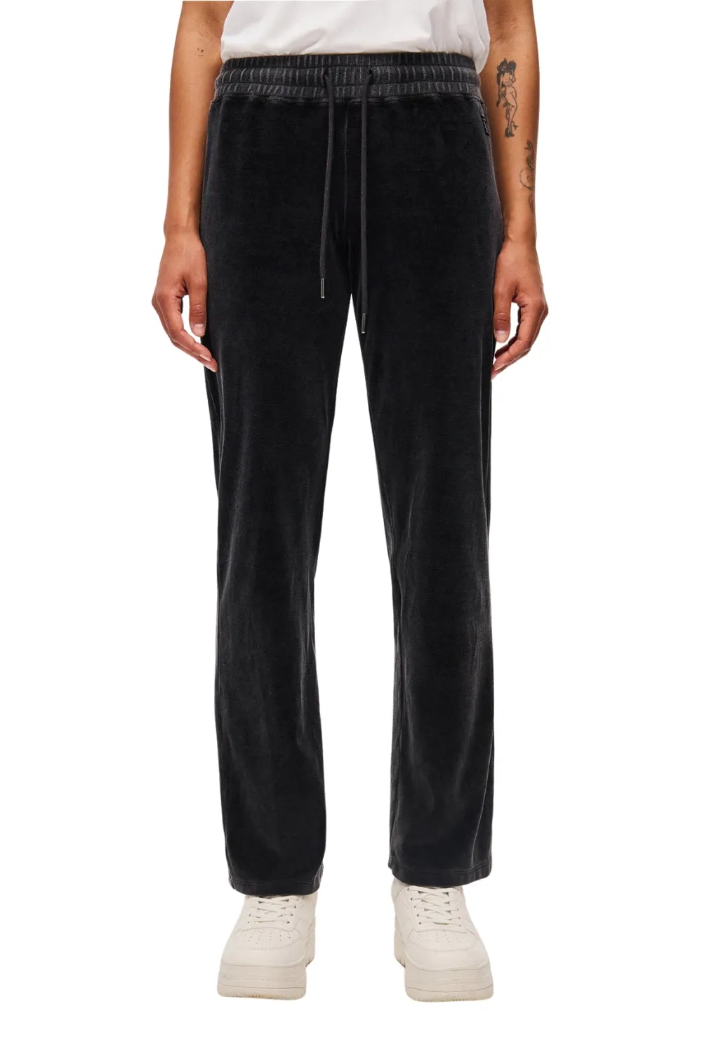 SLIM FIT VELVET SWEATPANTS