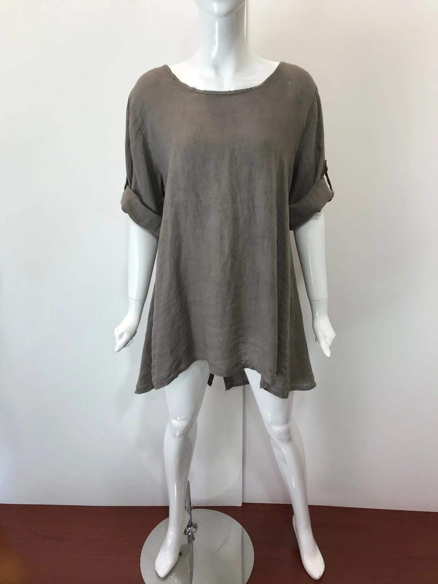 the HONUA linen Tunic Top