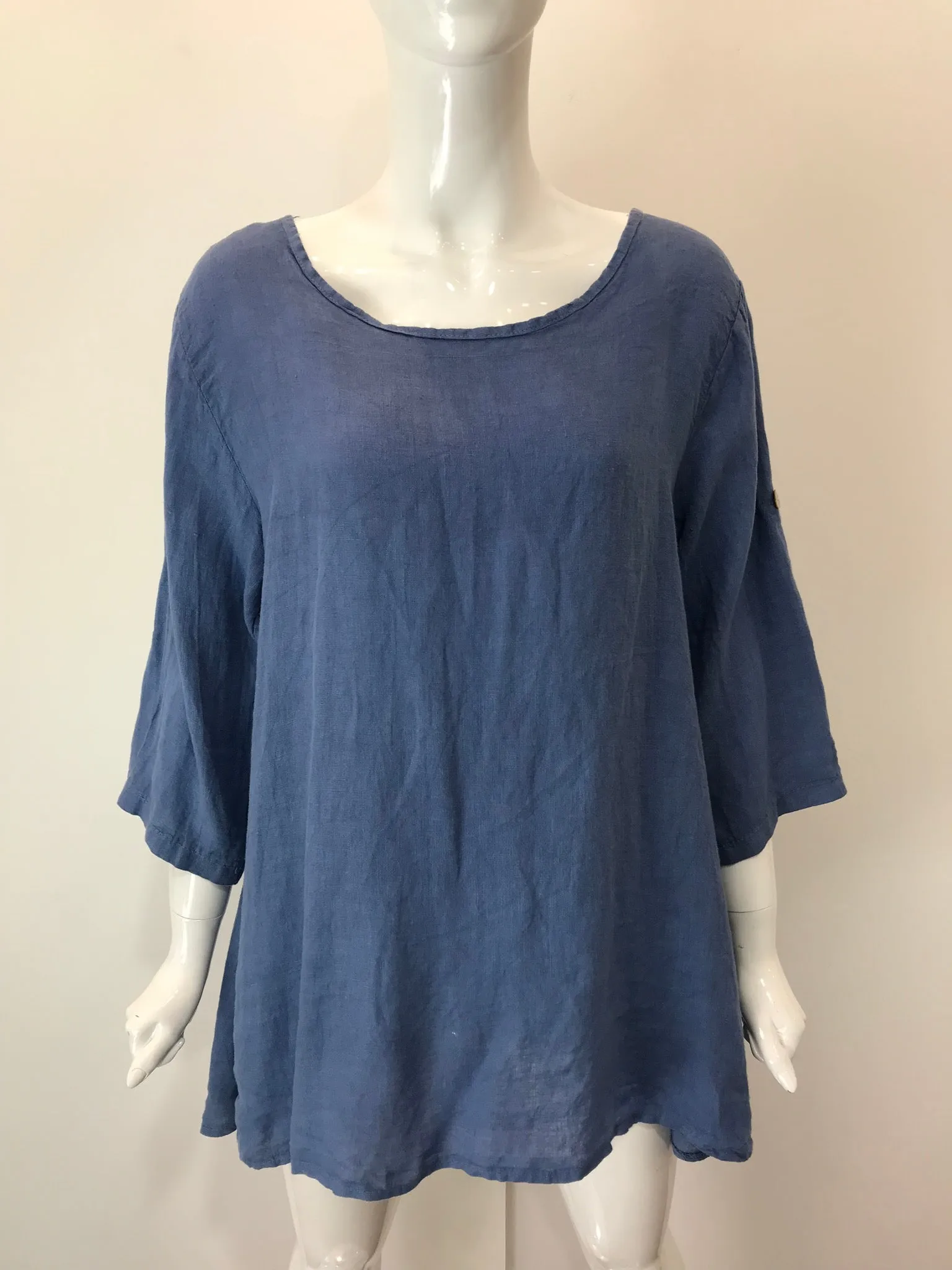 the HONUA linen Tunic Top