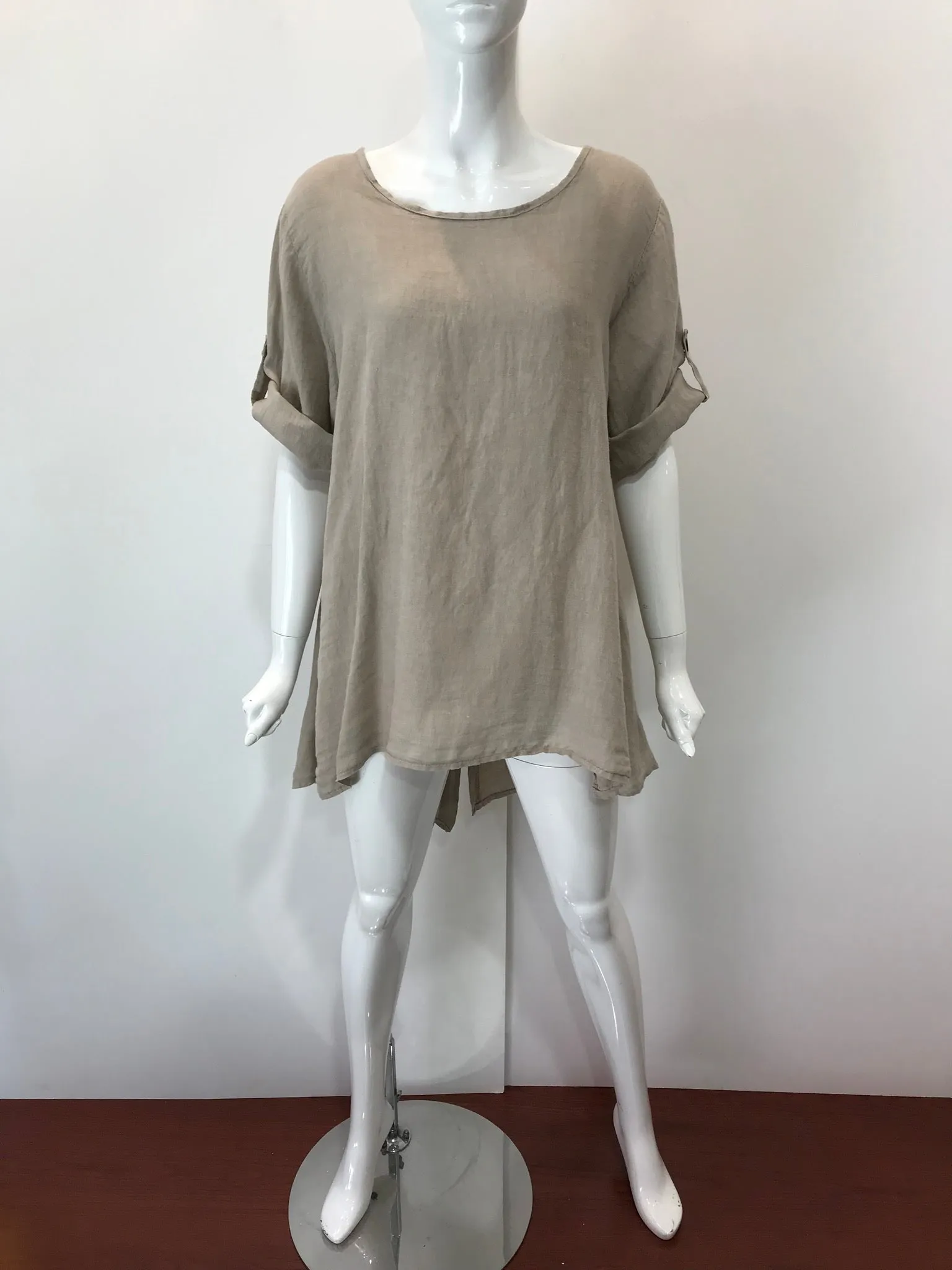 the HONUA linen Tunic Top